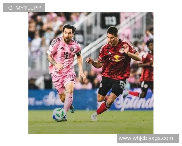 梅西助攻足球明星展现团队合作精神与个人魅力的完美结合